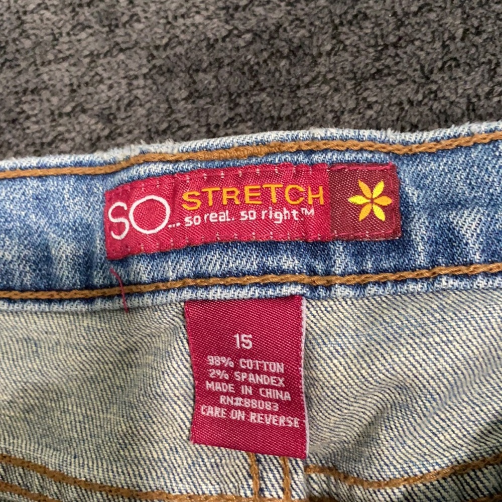 Jean Shorts - Picture 3 of 6